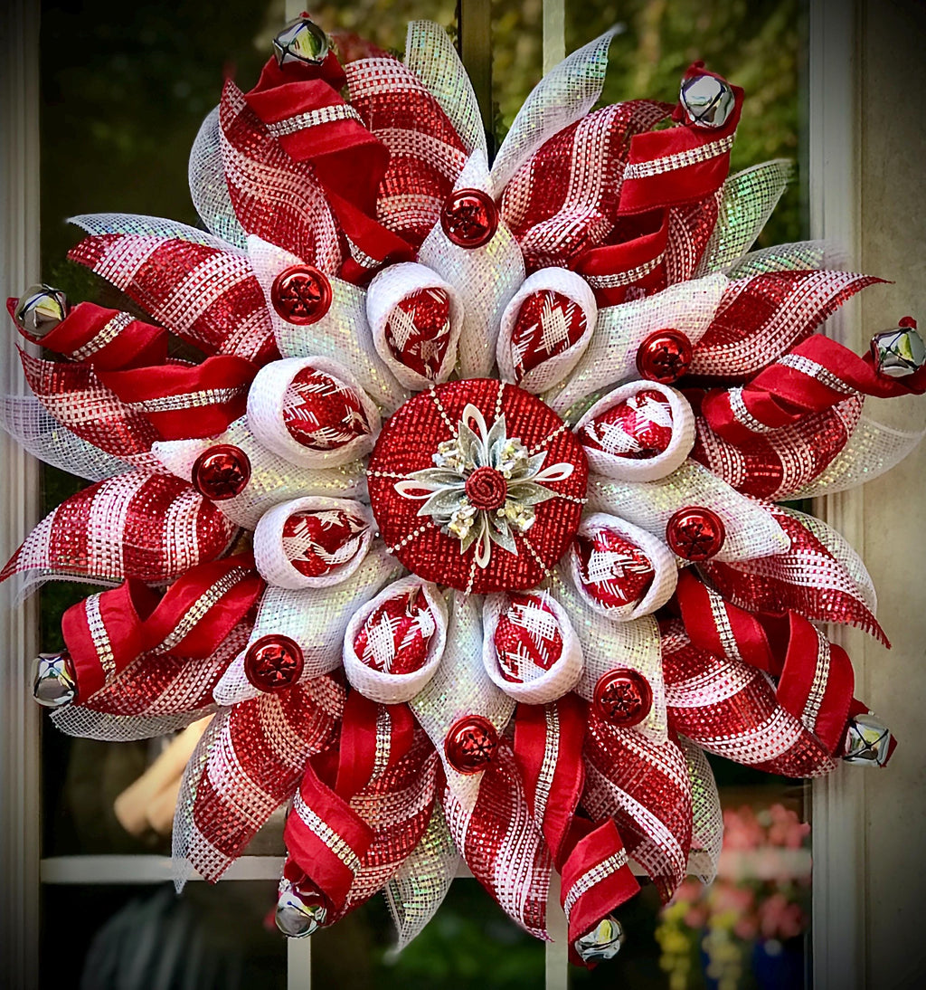 Christmas Peppermint Snowflake Wreath DIY Tutorial