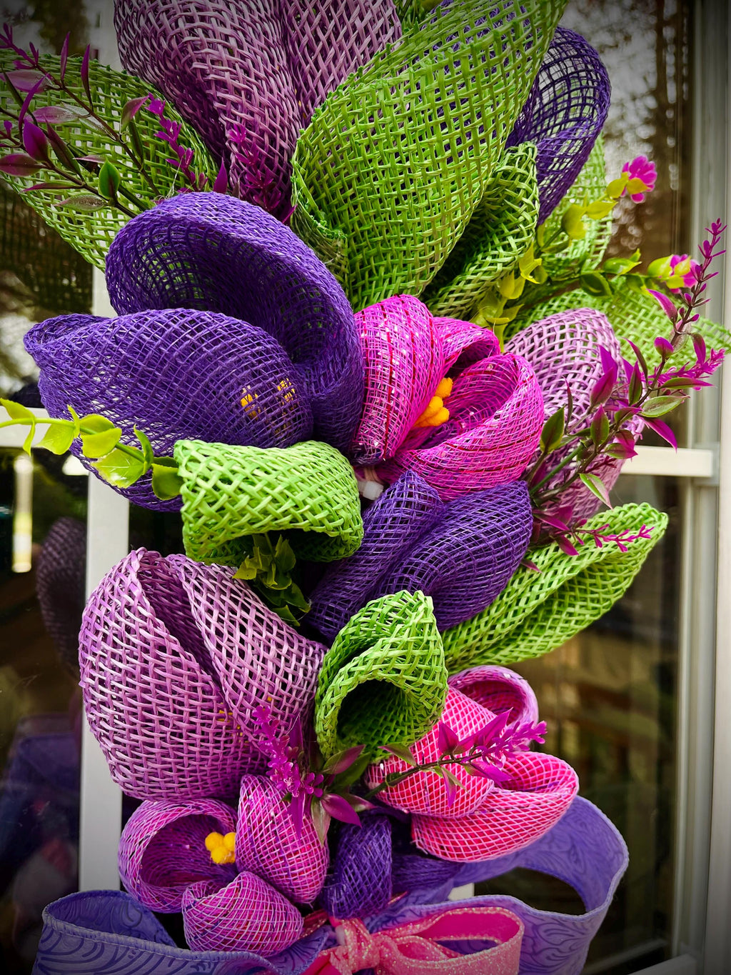 Flower Bouquet Wreath, Tulips, Purple Floral Door Decor, Mother’s Day
