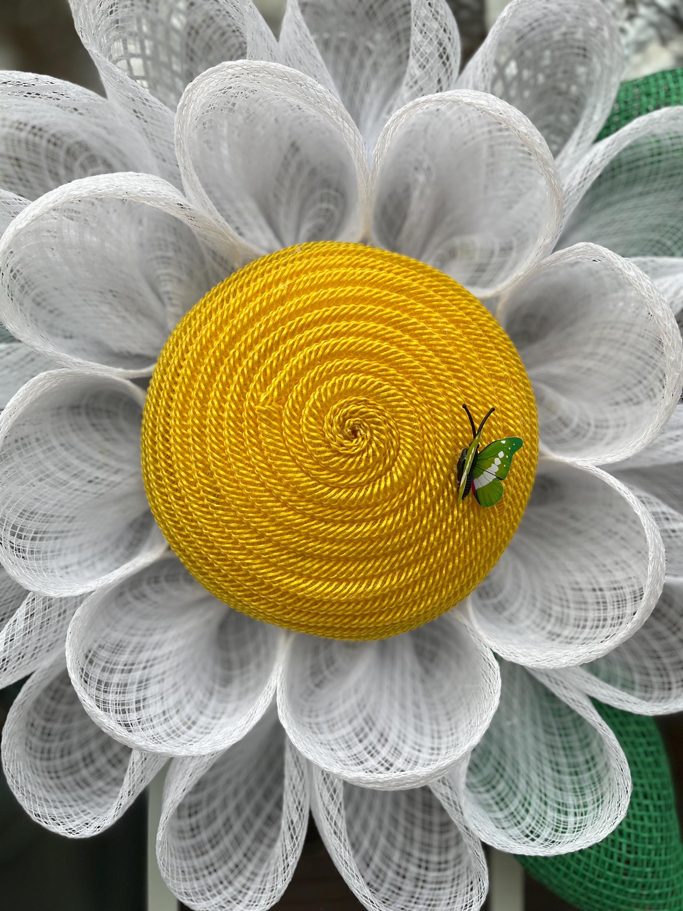 Daisy Wreath, Front Door Decor, Flower Bloom Wreath, Personalizable