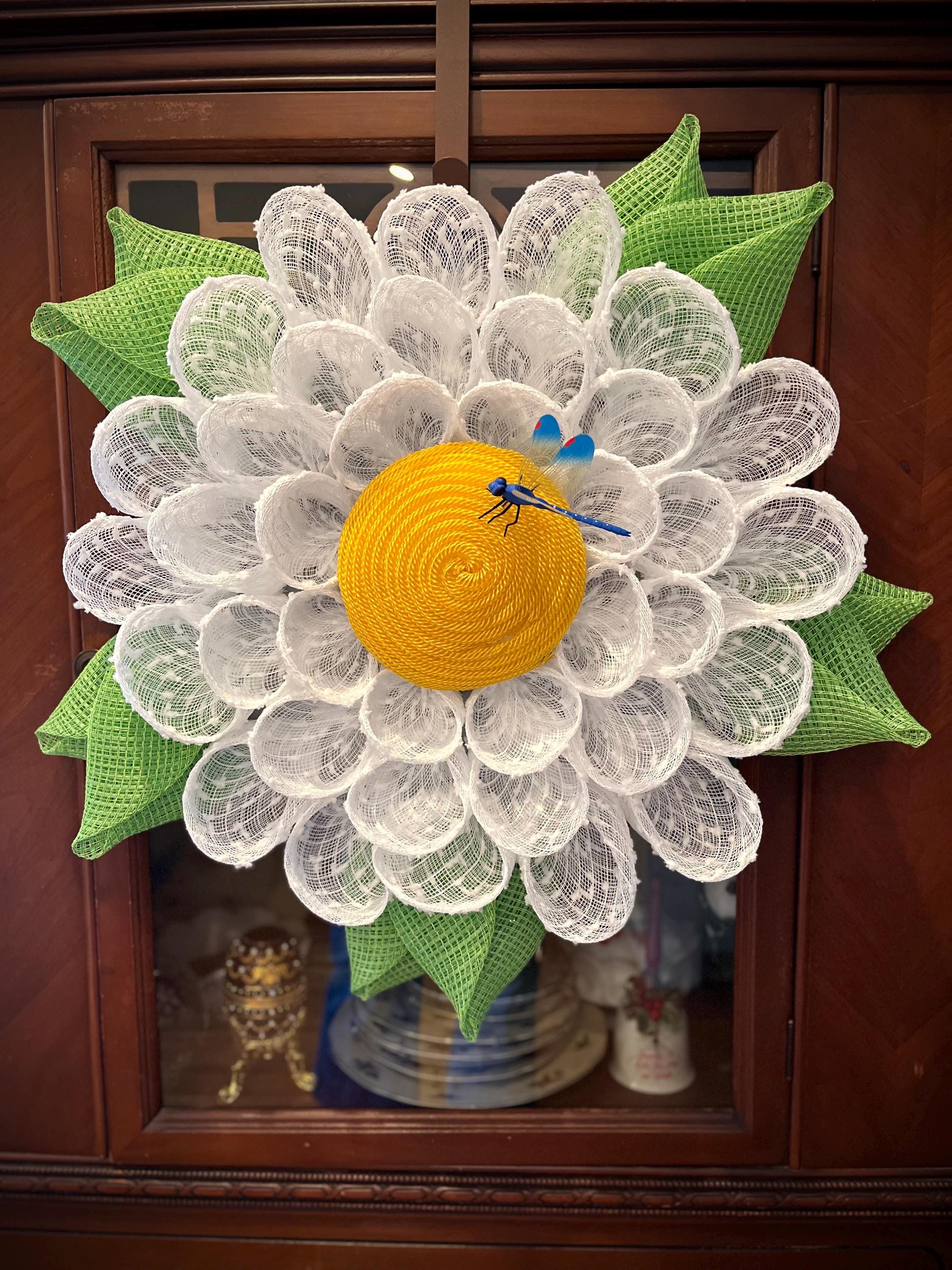Daisy Wreath, Front Door Decor, Flower Bloom Wreath, Personalizable
